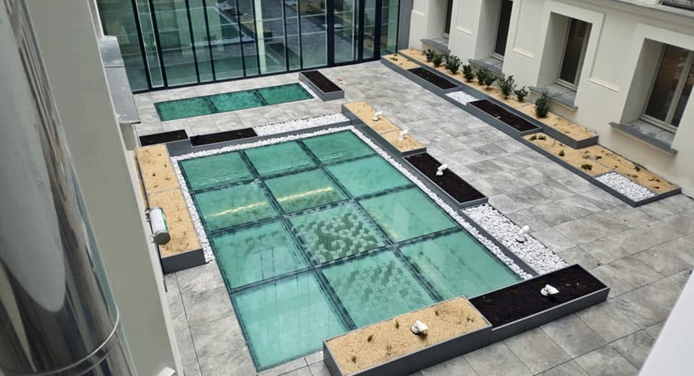 54 Londres - Plancher verre